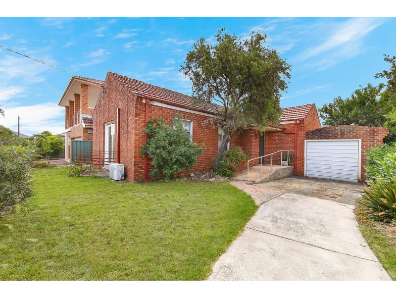 20 MOYA CRESCENT, Kingsgrove NSW 2208