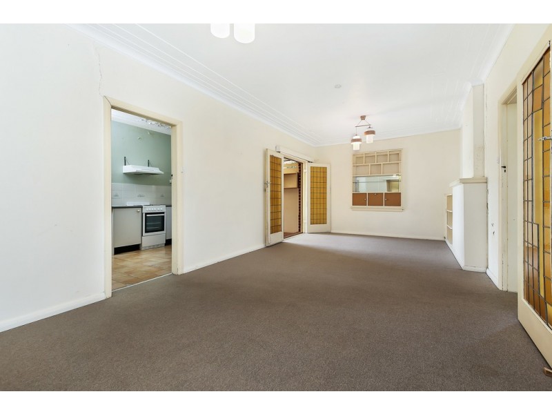 20 MOYA CRESCENT, Kingsgrove NSW 2208