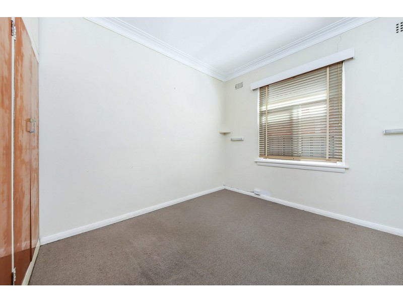 20 MOYA CRESCENT, Kingsgrove NSW 2208