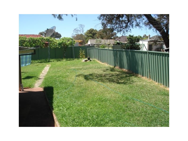22 McCallum Street, Roselands NSW 2196