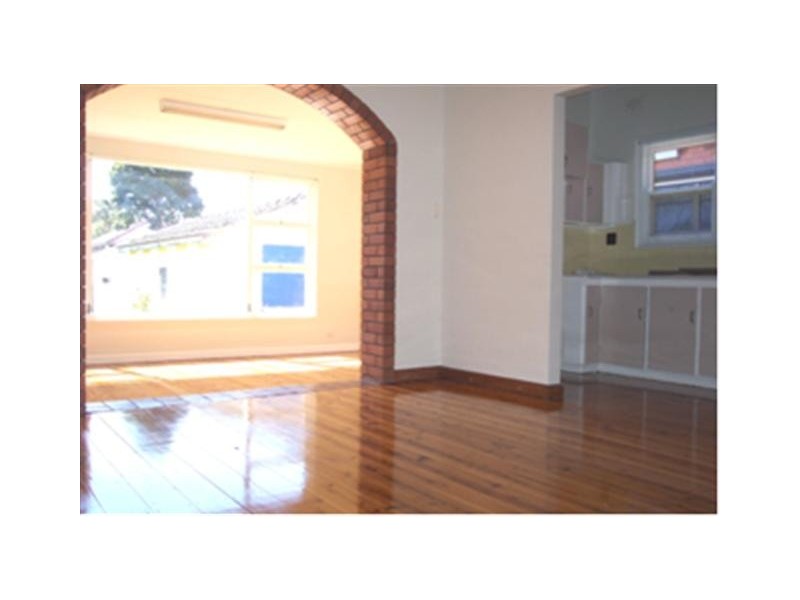 16 Morris Avenue, Kingsgrove NSW 2208