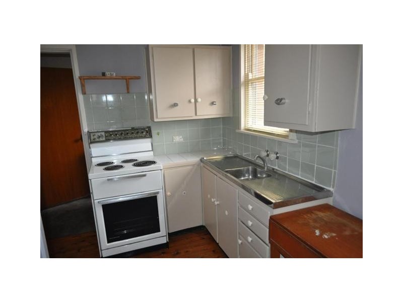 32 Cullens Road, Punchbowl NSW 2196