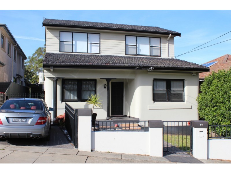 16 MOORE ST, Bardwell Park NSW 2207