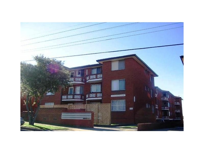 8/7 Phillip Street, Roselands NSW 2196