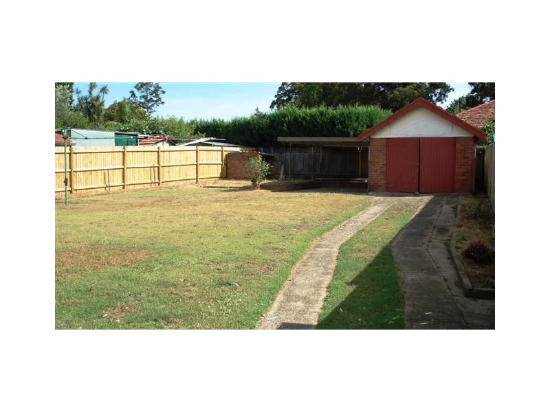 11 Caloola Crescent, Beverly Hills NSW 2209