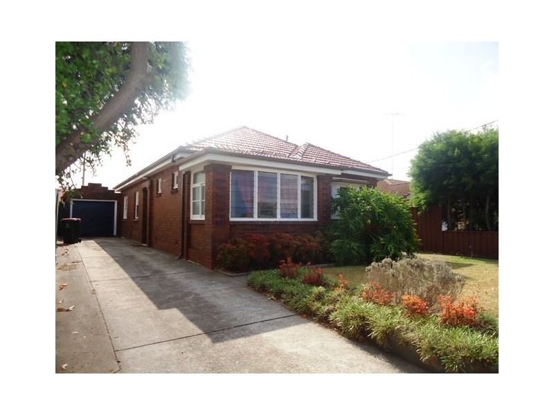 79 Staples Street, Kingsgrove NSW 2208