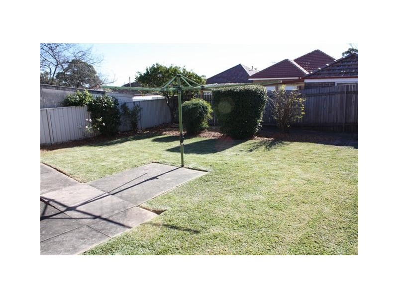 6 Simmons Road, Kingsgrove NSW 2208