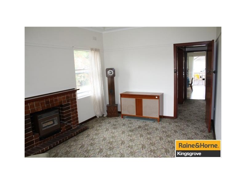 44 Simmons Road, Kingsgrove NSW 2208