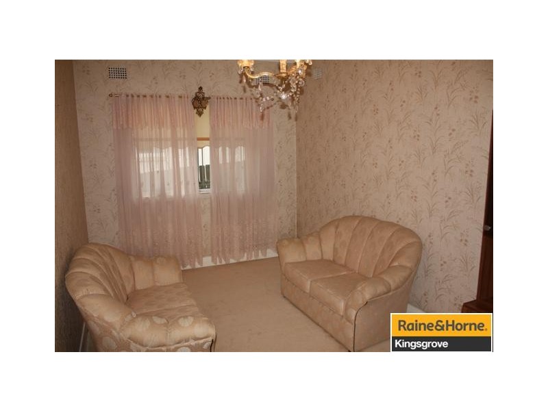 11 Roy Street, Kingsgrove NSW 2208