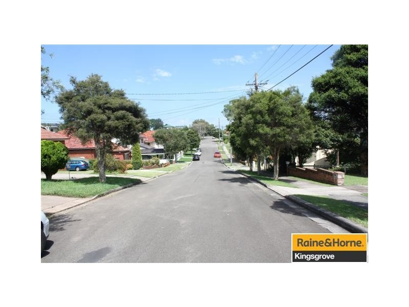 16 Bungalow Road, Peakhurst NSW 2210