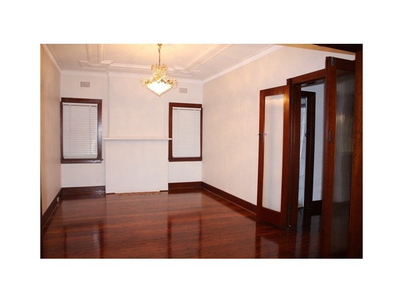 16 St Elmo Parade, Kingsgrove NSW 2208