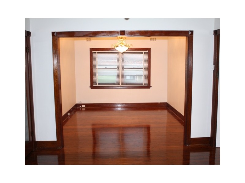 16 St Elmo Parade, Kingsgrove NSW 2208