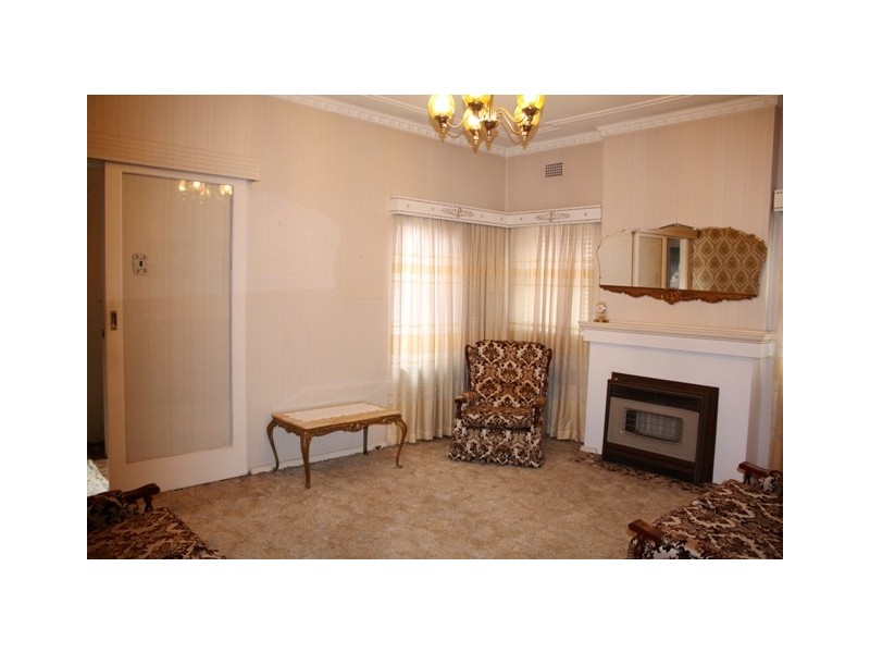 6 Kingsway, Kingsgrove NSW 2208