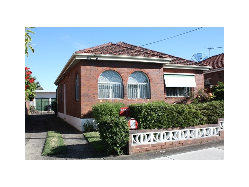 11 Richland Street, Kingsgrove NSW 2208