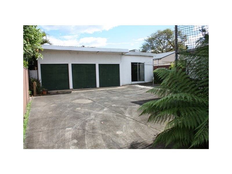 11 Richland Street, Kingsgrove NSW 2208