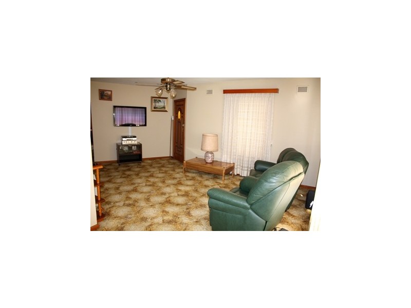 17 Cripps Avenue, Kingsgrove NSW 2208