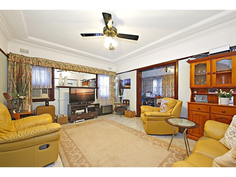 404 Kingsgrove Road, Kingsgrove NSW 2208