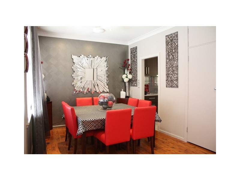 2/4 Elizabeth Street, Kingsgrove NSW 2208