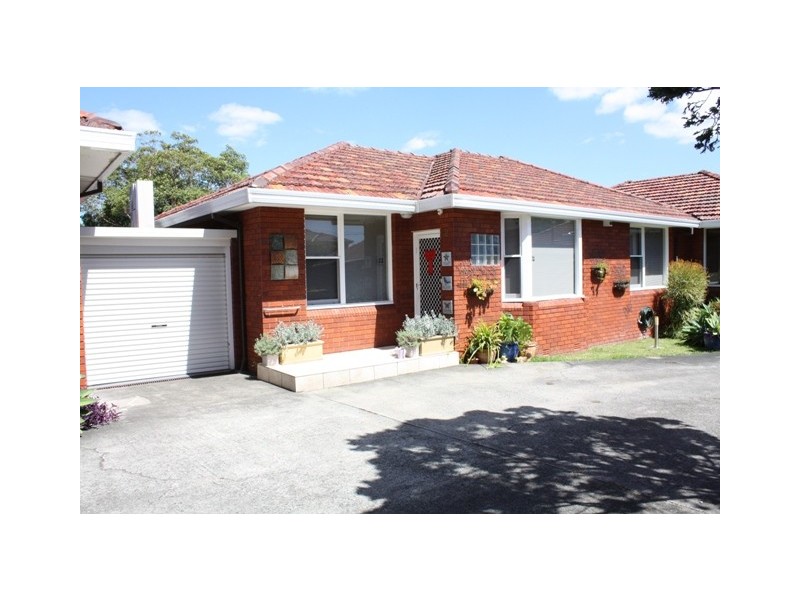 2/4 Elizabeth Street, Kingsgrove NSW 2208