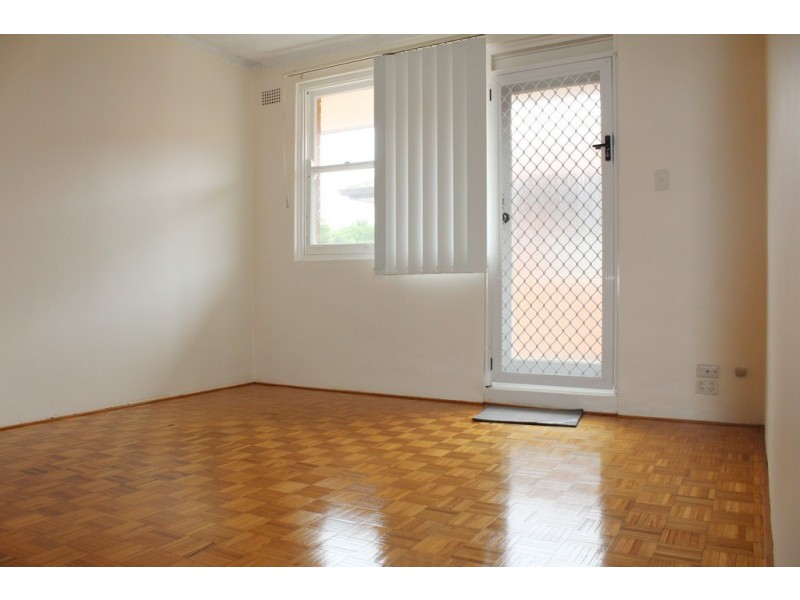 6/9 Olive Street, Kingsgrove NSW 2208