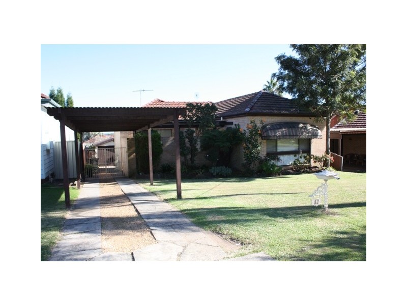 17 Roseview Avenue, Roselands NSW 2196