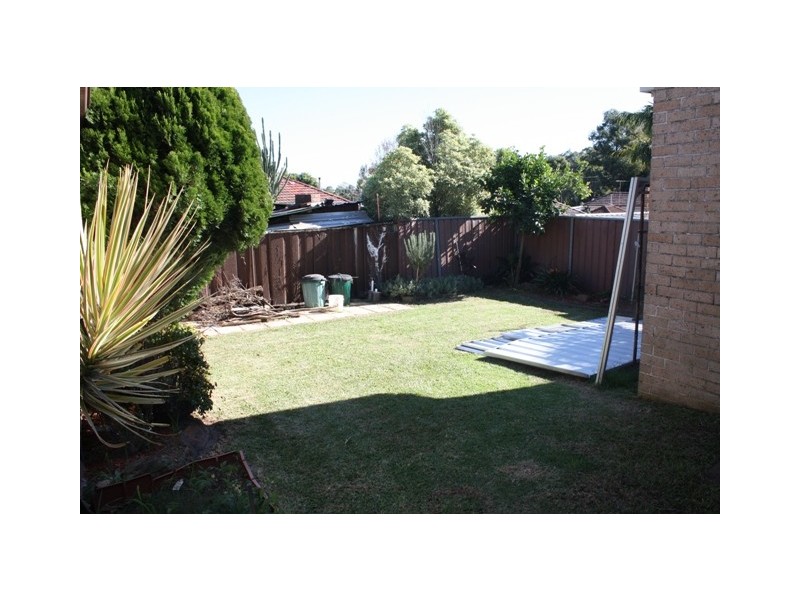 17 Roseview Avenue, Roselands NSW 2196