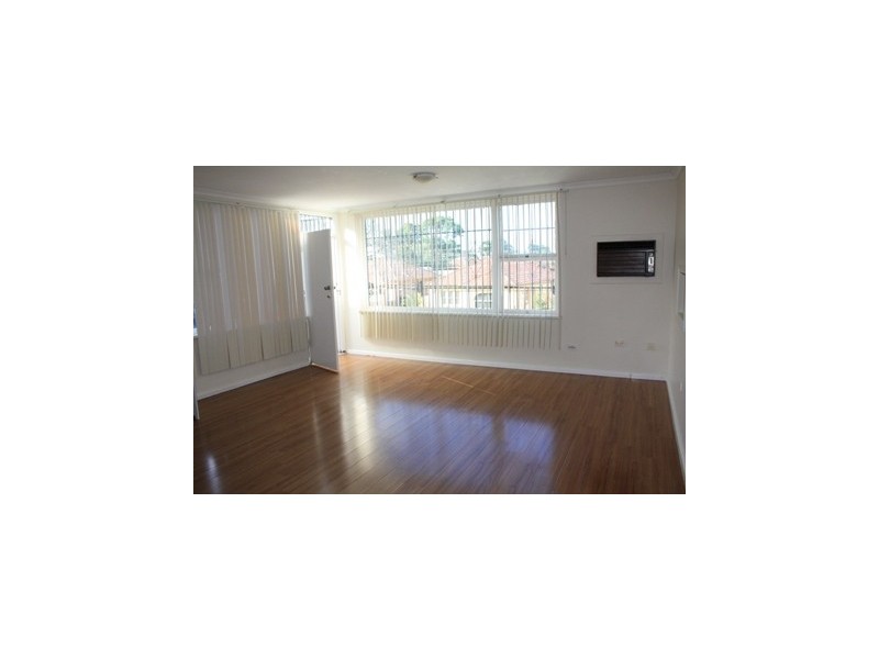 1/9-11 Sheffield St, Kingsgrove NSW 2208