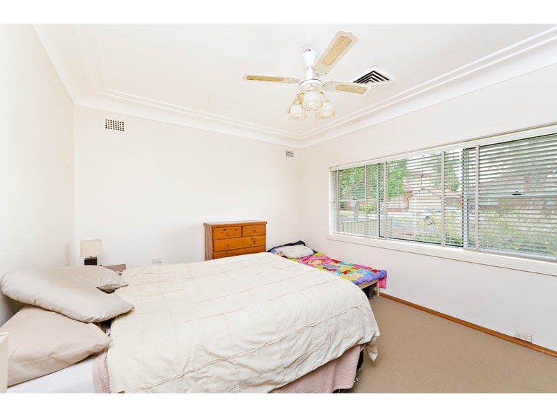 15 Westbrook Street, Beverly Hills NSW 2209