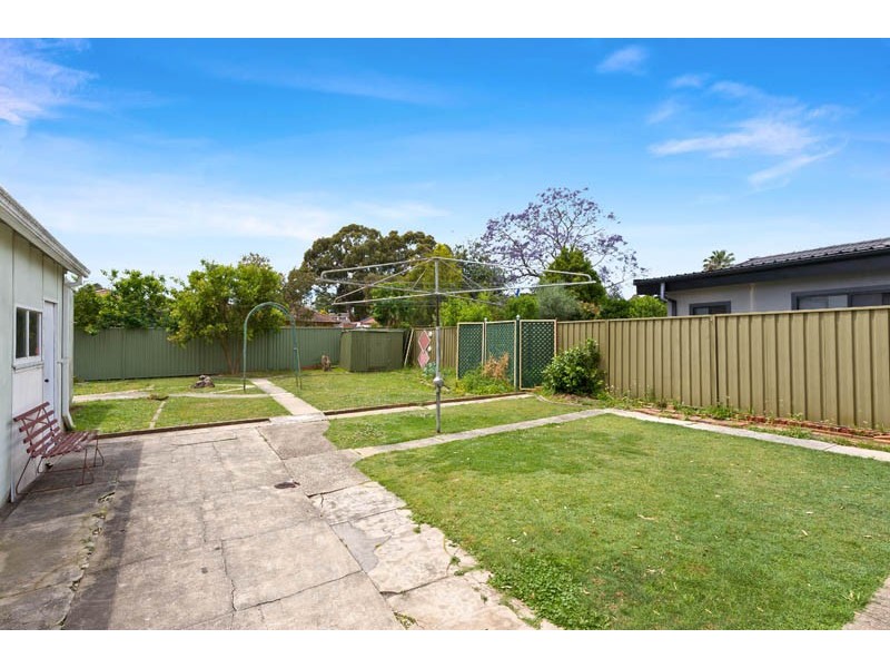 15 Westbrook Street, Beverly Hills NSW 2209