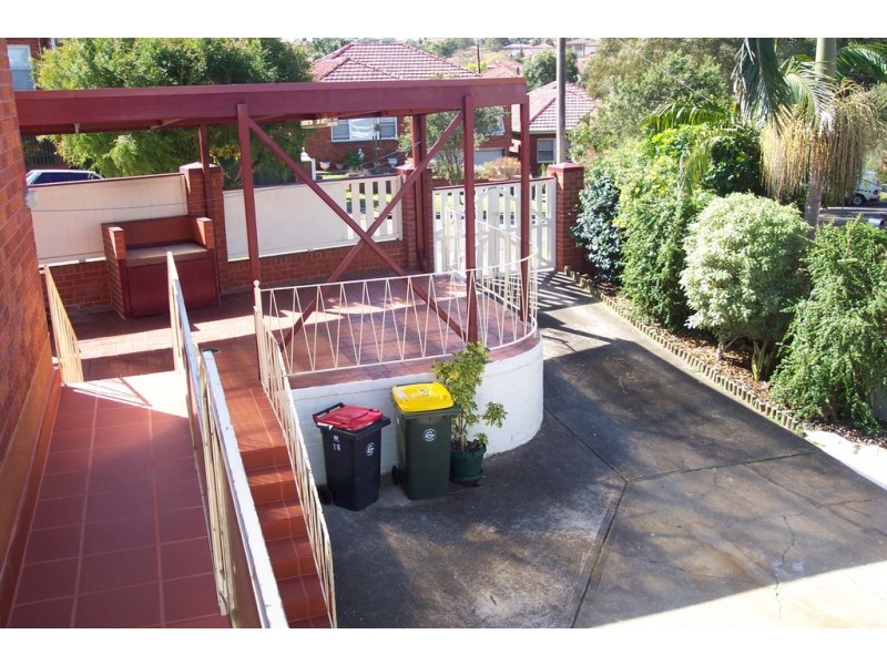 16 Flat Rock Road, Kingsgrove NSW 2208