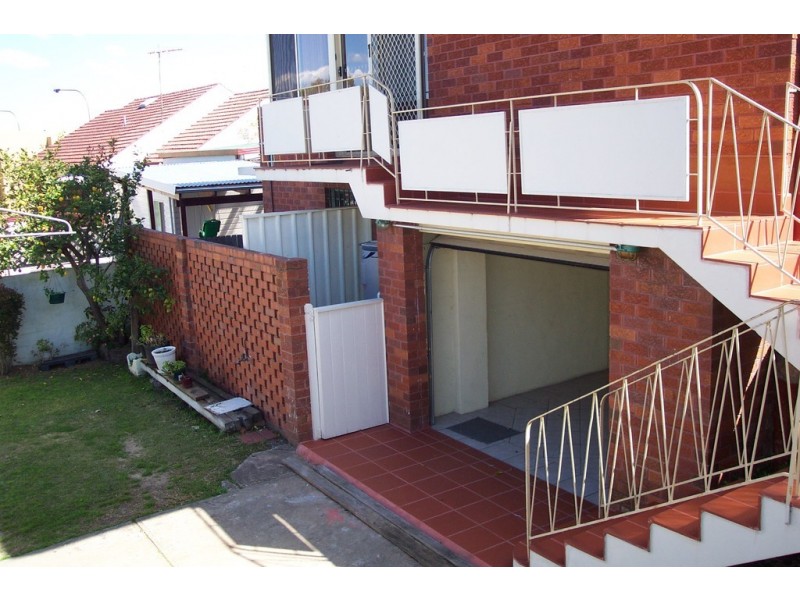 16 Flat Rock Road, Kingsgrove NSW 2208