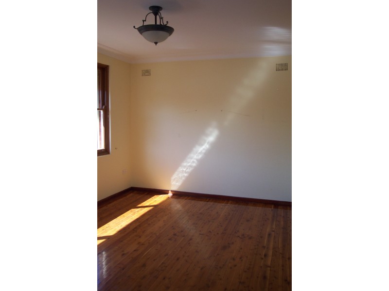 16 Flat Rock Road, Kingsgrove NSW 2208