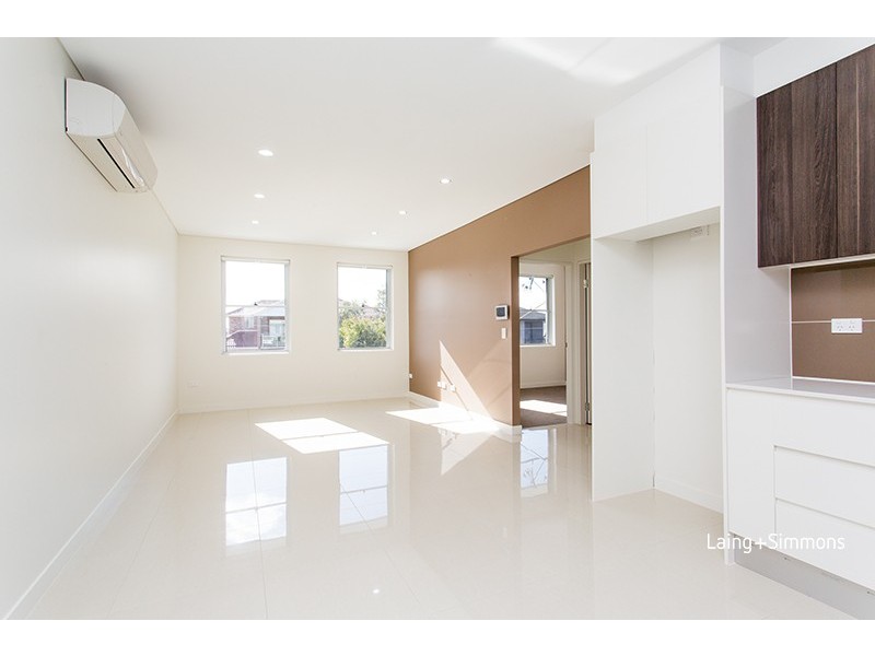 1/138-140 Moorefields Road, Kingsgrove NSW 2208