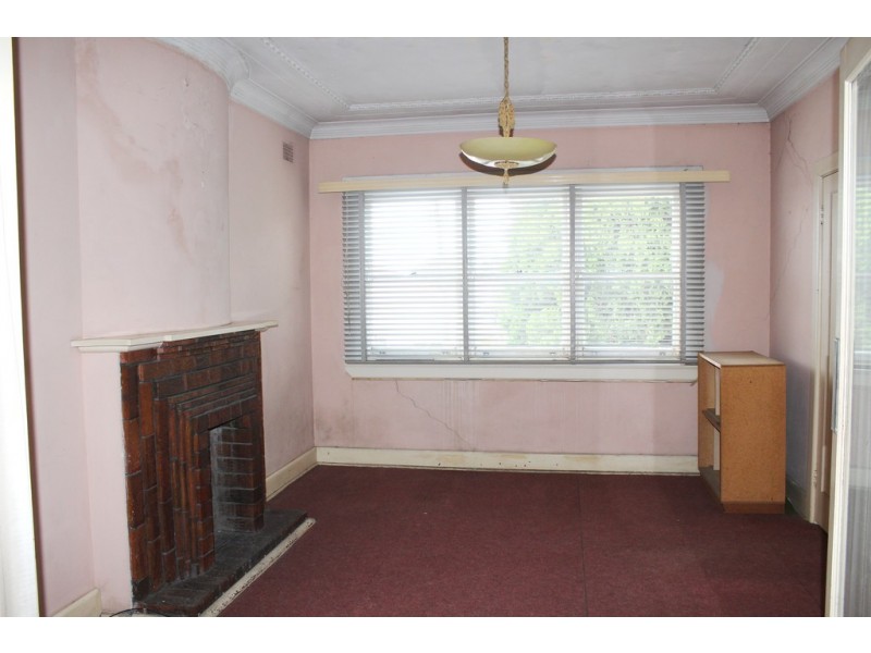 16 Bobadah Street, Kingsgrove NSW 2208