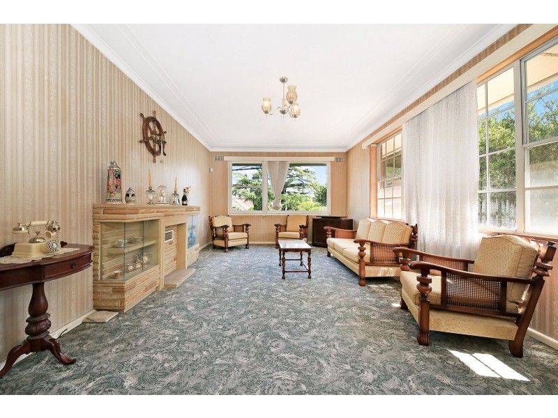 2 Oatley Street, Kingsgrove NSW 2208