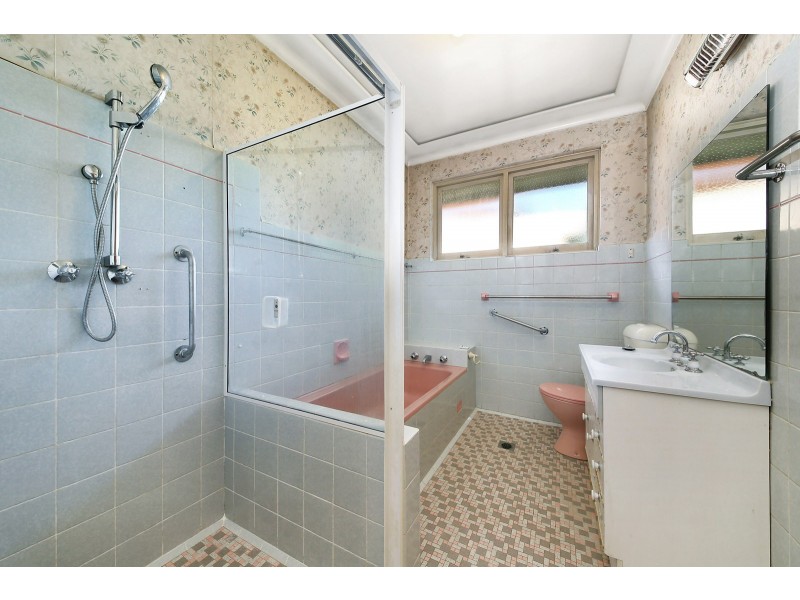 2 Oatley Street, Kingsgrove NSW 2208