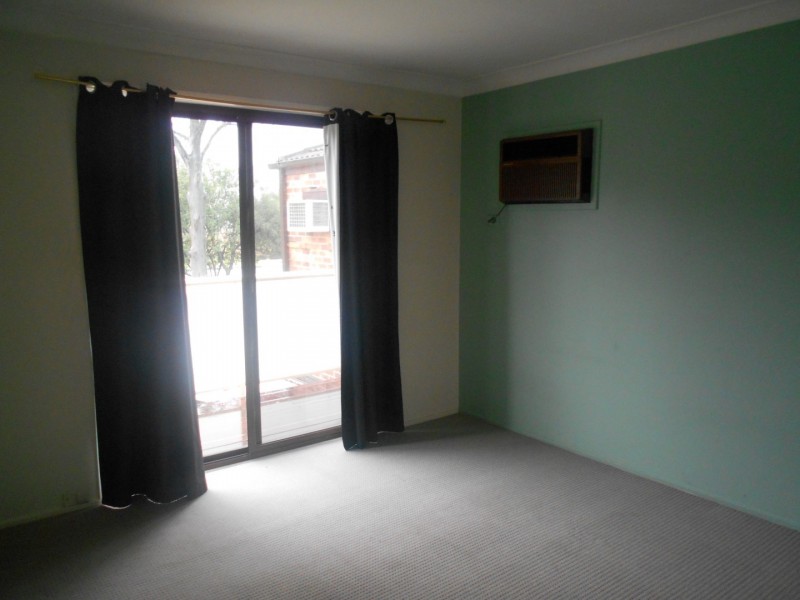 2/6-8 Mistletoe Avenue, Claremont Meadows NSW 2747