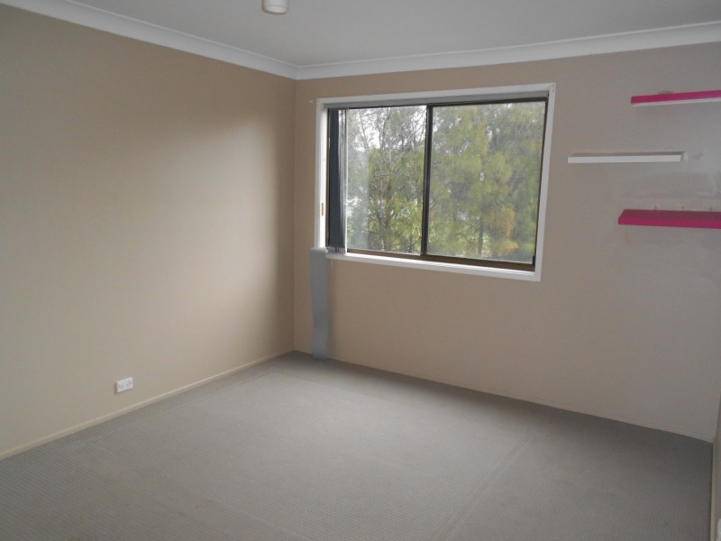 2/6-8 Mistletoe Avenue, Claremont Meadows NSW 2747