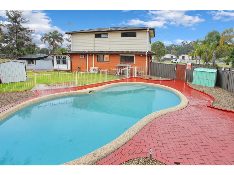 9 Wallis Place, Willmot NSW 2770