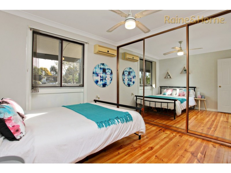 8 Pinang Place, Whalan NSW 2770