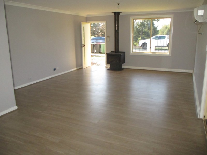 2 Whitcroft Place, Oxley Park NSW 2760