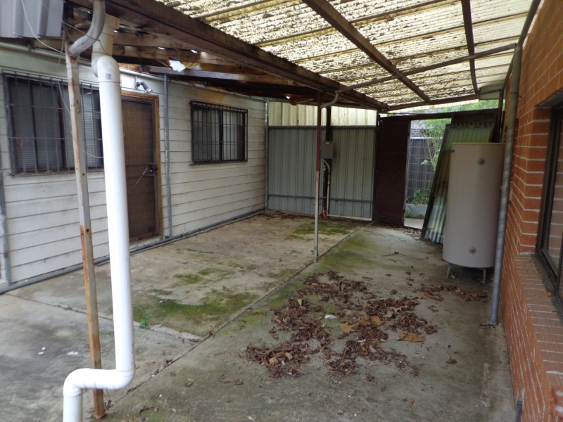 8 Brisbane Street, Oxley Park NSW 2760