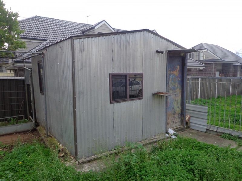 8 Brisbane Street, Oxley Park NSW 2760