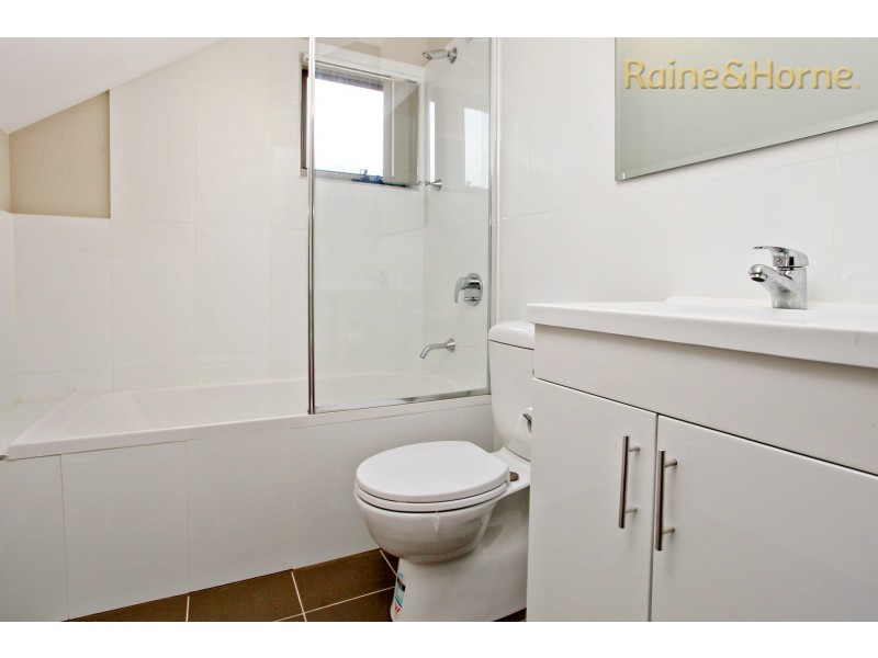 1/60 Brisbane Street, Oxley Park NSW 2760