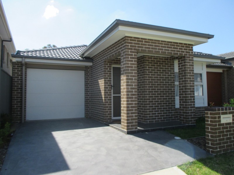 15 Cawley Circuit, Ropes Crossing NSW 2760