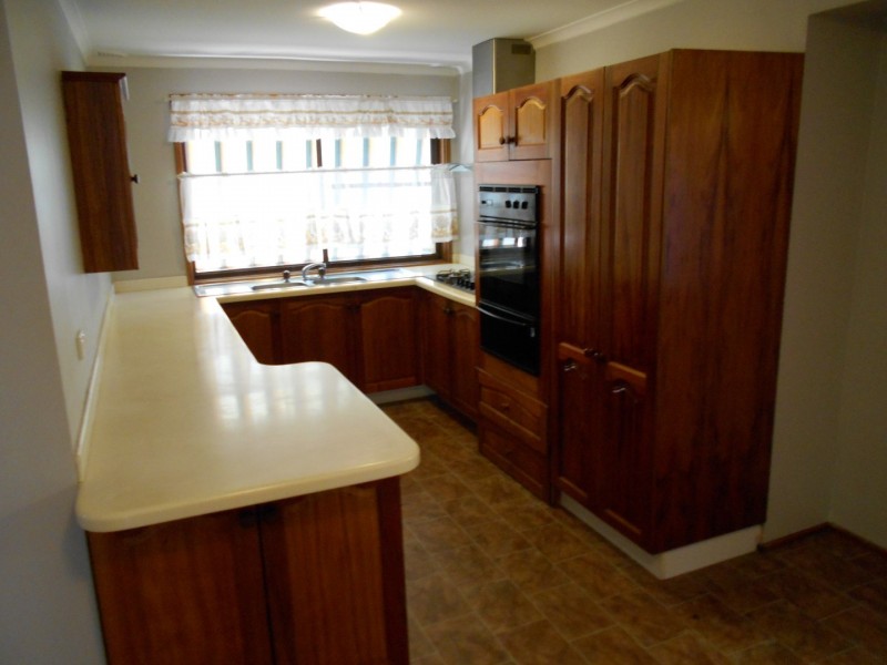 165 Banks Drive, St Clair NSW 2759