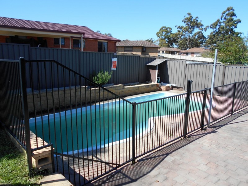 165 Banks Drive, St Clair NSW 2759