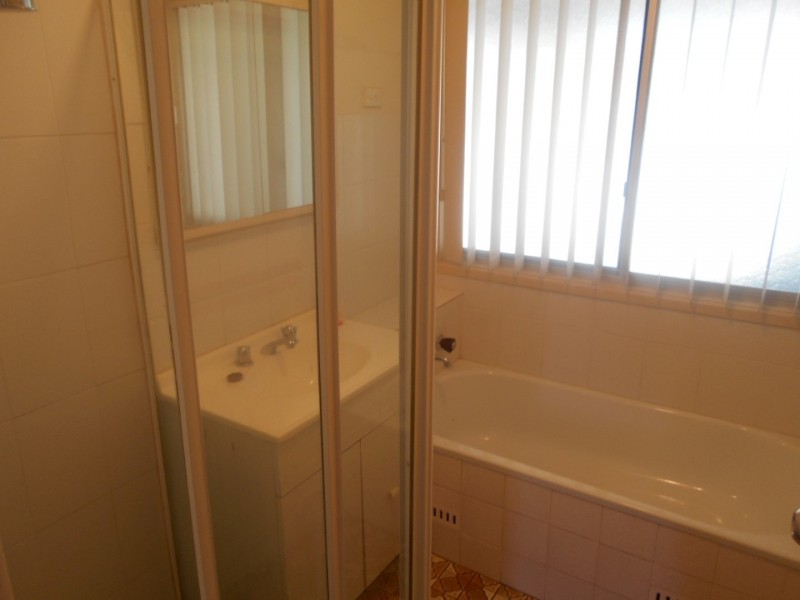 10 McCartney Crescent, St Clair NSW 2759