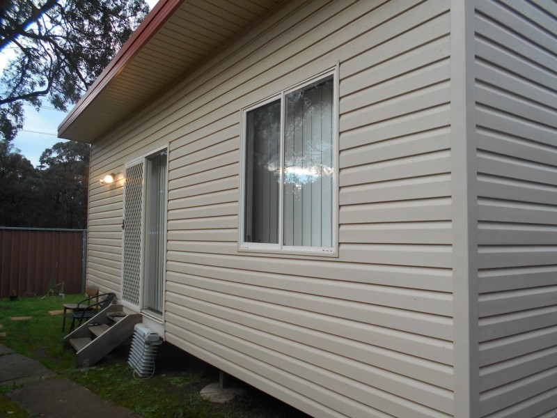 20A Lucena Crescent, Lethbridge Park NSW 2770