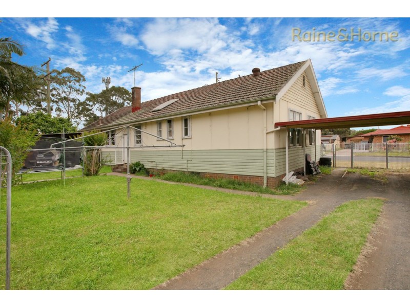 26 Commonwealth Crescent, North St Marys NSW 2760